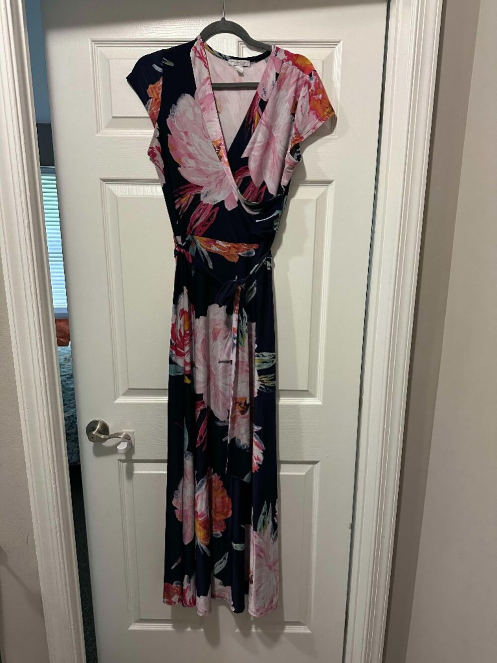 New York & Company V-Neck Floral Dress